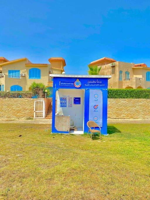 דירות Dawwar Muhammad Abu Shanab 50% Off. 2Br , 2Br Ground Floor With Pool View, Private Beach Access, Security 24/7 شاليه ٢ غرفه ، ٢ حمام ف الدور الارضي قدام جنينه و حمام السباحه مباشره ، شاطيء خاص بالقرية و أمن ٢٤ ساعه و مسجد خاص מראה חיצוני תמונה